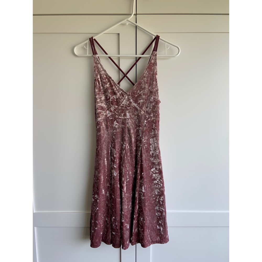 American Eagle pink crushed velvet dress
